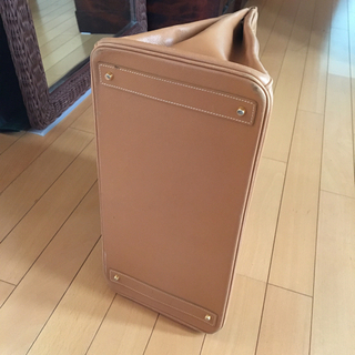 大きめバーキン型フランコバローニ（本革ゴールドキャメル）の画像