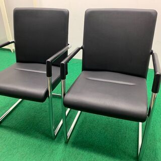 中古　W580　肘置き付きミーティングチェア　ブラック　龍ヶ崎倉庫