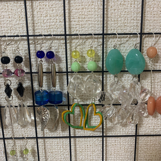 ピアス  ハンドメイド  アクセサリー  デコパーツ  プラパーツの画像