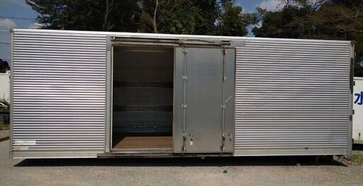 ♪八街置場♪♪物置♪コンテナ♪早い勝ち♪内寸高さ240cm有♪スライドドア♪鍵穴♪アルミ箱♪