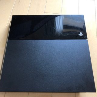 プレステ4（500GB）コントローラー2つ付き（純正は1つ）の画像