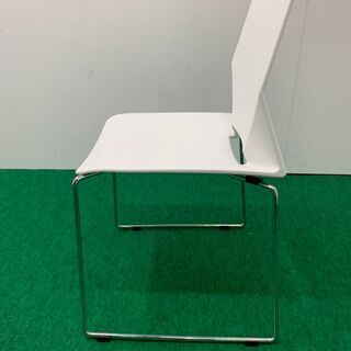 中古　W430　スタックミーティングチェア　ホワイト　訳アリ　龍ヶ崎倉庫の画像