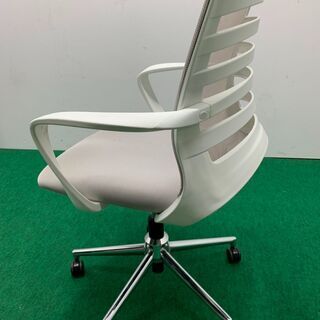 中古　井上金庫　W615　肘置き付きOAチェア　グレー　龍ヶ崎倉庫の画像
