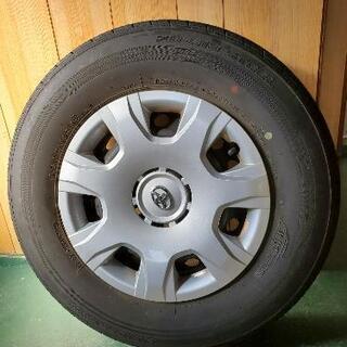 ハイエース純正タイヤホイール4本セット距離3000km