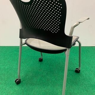 中古　ハーマンミラー　W610 ケイパーチェア キャスター付きチェア　訳アリ　龍ヶ崎倉庫の画像