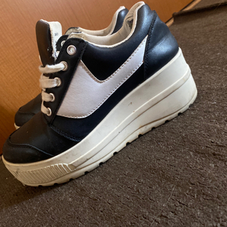 厚底スニーカー👟
