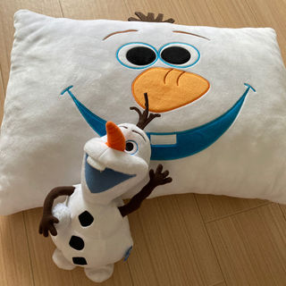 喋る　動く　オラフ　