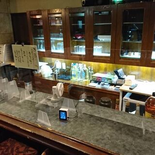 駅近バーのスッタフ募集になります。の画像