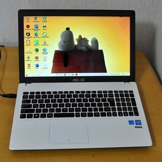 【お取引中です】極上美品PC/高速SSD/テレワークにカメラ/Z...