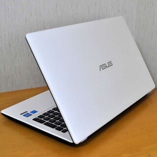 【お取引中です】極上美品PC/高速SSD/テレワークにカメラ/ZOOM/Officeの画像