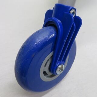 オーストリア製のとってもかわいい折りたたみもできる三輪車です♪１～３才用です♪の画像