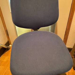 オフィスにあるような椅子【都内どこでも配送】