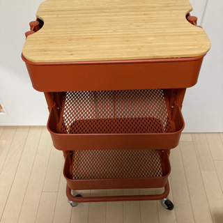 IKEA(イケア) キャスター付ワゴンの画像