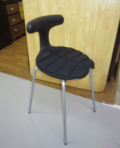 S164　アーユルチェア スツール腰痛集中力/長時間作業/作業用BGM背骨/猫背クリップスタジオ漫画家さんも推奨