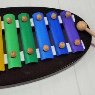 ☆情操教育にピッタリの知育玩具 木琴 楽器玩具 おもちゃの鍵盤◆...