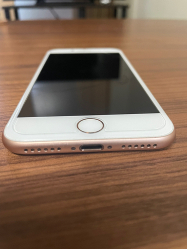 最終値下げ iPhone 8 Gold 256 GB docomo