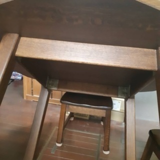 ダイニングテーブル