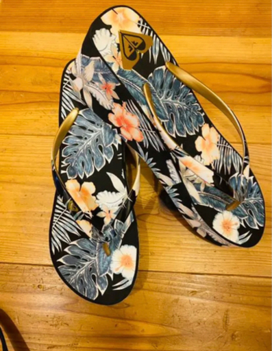新品同様　ROXY 厚底サンダル