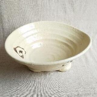 陶器の大鉢 三脚  花器でも