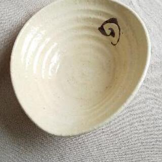 陶器の大鉢 三脚  花器でもの画像