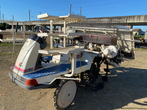 ISEKI田植機PA60HD四駆6条12馬力施肥付き603時間エンジン一発始動