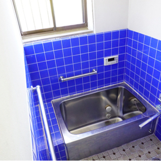 【初期費用63825円】小学校徒歩2分の6DK庭付き一戸建て！！ペット飼育相談可能で外国籍の方も大歓迎です！ − 三重県