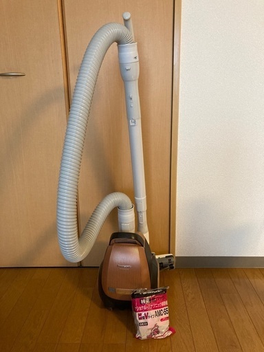 パナソニック掃除機　紙パック付き