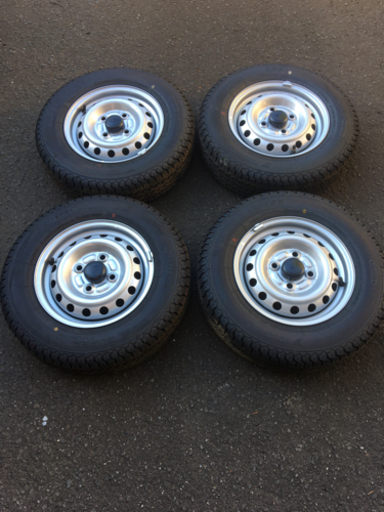 受け渡し調整中　ハイゼットトラック　新車装着タイヤ&ホイール