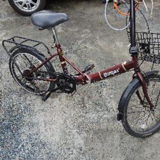 折り畳み自転車 後ろのタイヤがパンクしてます。