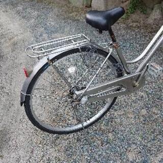 自転車 6年前位に購入。速さ切り替え有りますの画像