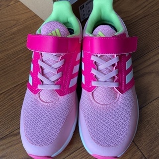 新品未使用　アディダス　キッズの画像