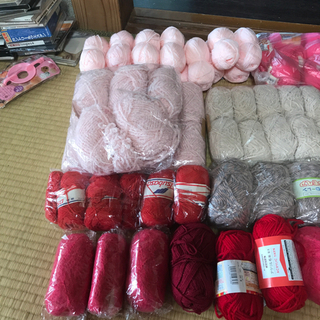 毛糸全部　64玉と1カセです❣️