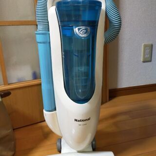 スティックタイプ掃除機