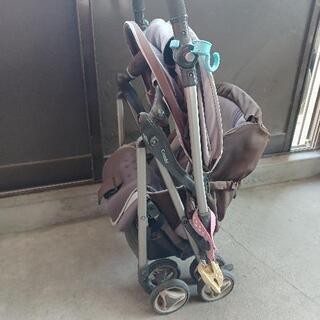 コンビ　ベビーカーの画像