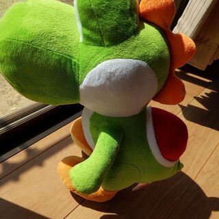 ヨッシーのぬいぐるみの画像