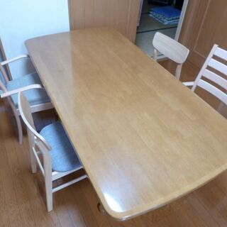 ダイニングテーブル　6人掛け