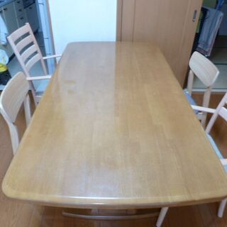 ダイニングテーブル　6人掛けの画像