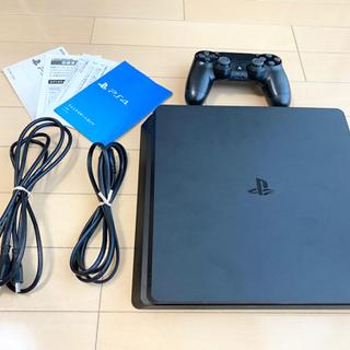 【美品】PS4 本体　すぐに遊べるソフト付