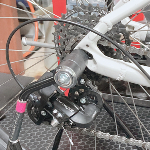 格安！！！！　整備済み！！！！　SPECIALIZED　SIRRUS WOMEN  2018年モデル　ホワイト