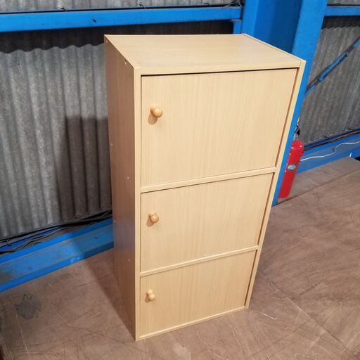使い勝手の良い 扉付き 3段ボックス  420×300×H895