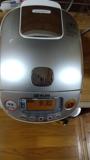 【中古】圧力IH炊飯ジャー 極め炊き／NP-RL05　３合炊き