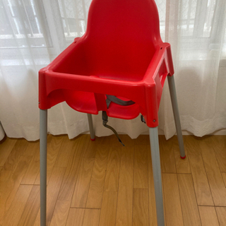 子どものハイチェアの画像