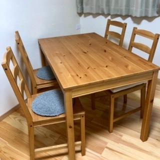 IKEA テーブル＆チェア4脚セットの画像