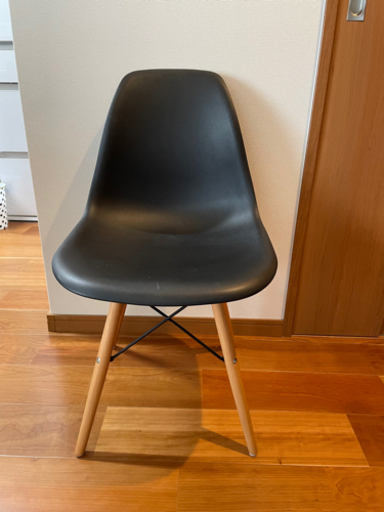 【取引中】イームズチェア　リプロダクト品　黒