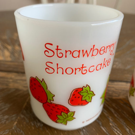ミルクグラス　ストロベリーショートケーキ