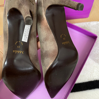 定価2万円　メダ　パンプス　ヒール　ハイヒールの画像
