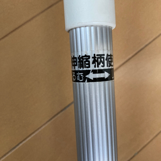 伸縮可能　コロコロ　　カーペットクリーナー　掃除用具の画像