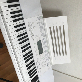 【お取引中】電子ピアノ CASIO LK218