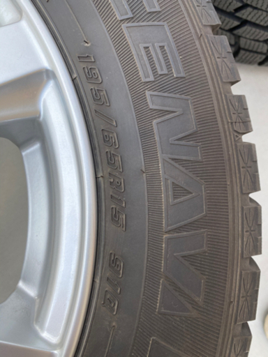 プリウス　スタッドレス　195 65R15 新品同様