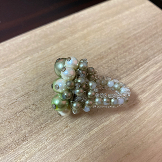 ビーズの指輪の画像